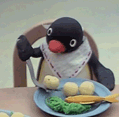 企鹅家族吃东西动图 